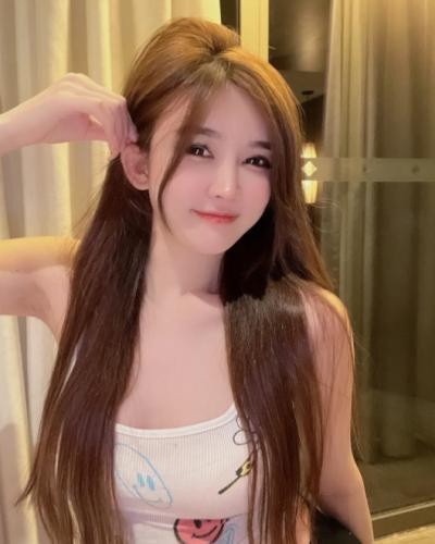 很诱人的妹子，亲验可开大招