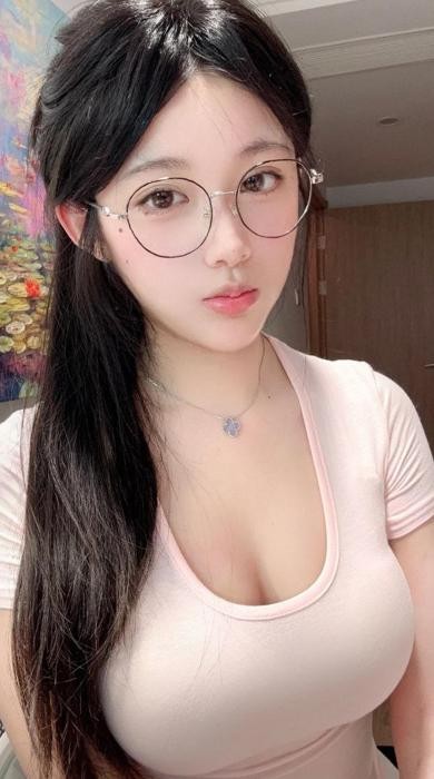 廊坊大胸眼镜妹特别的骚气