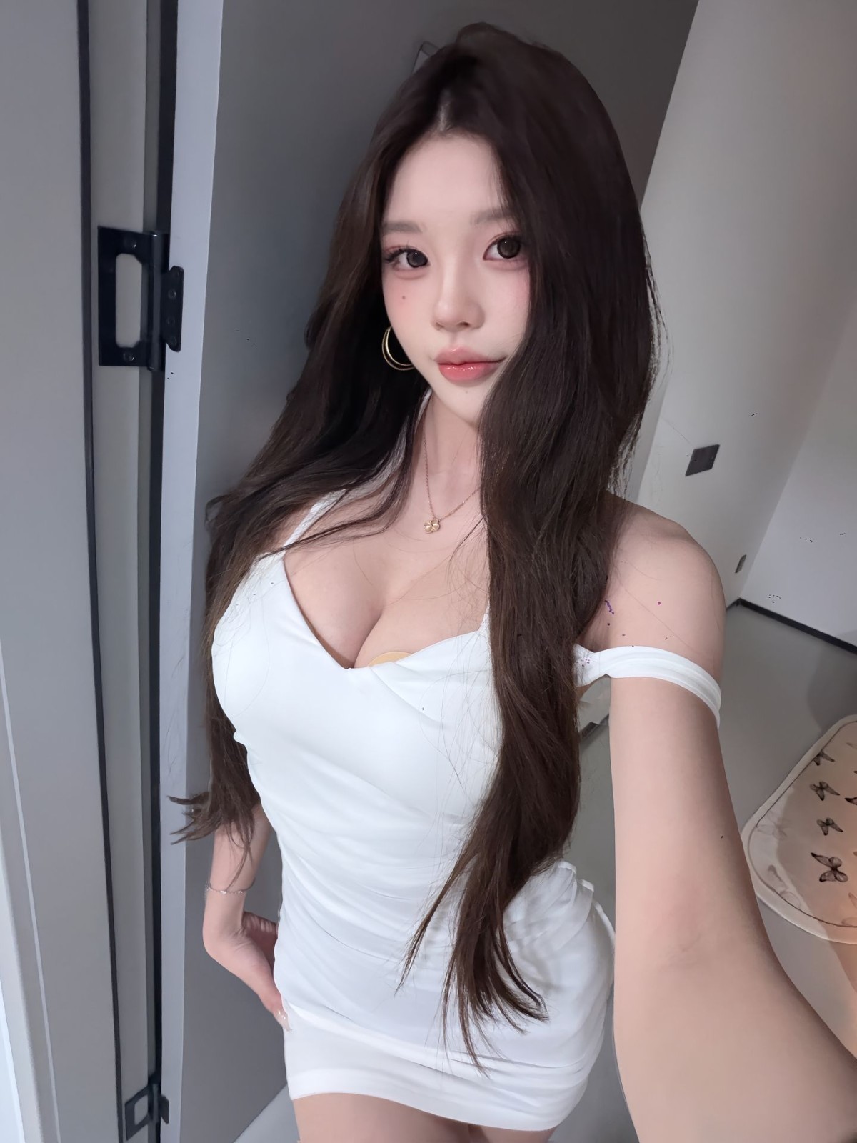 大奶莉莉颜值高服务棒