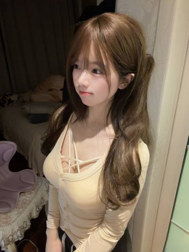 【宝山区】漂亮的妹子，后入实在太爽了