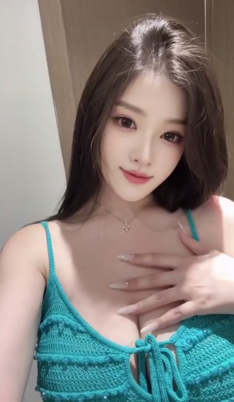 传媒学院毕业生170致命大长腿