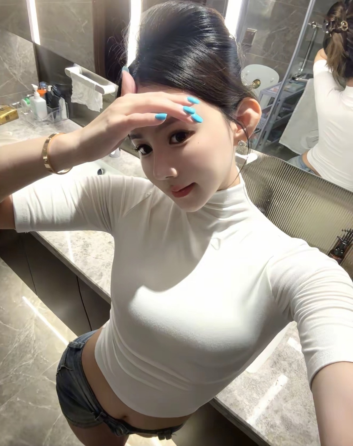 嫩模极品货色阳具收割机