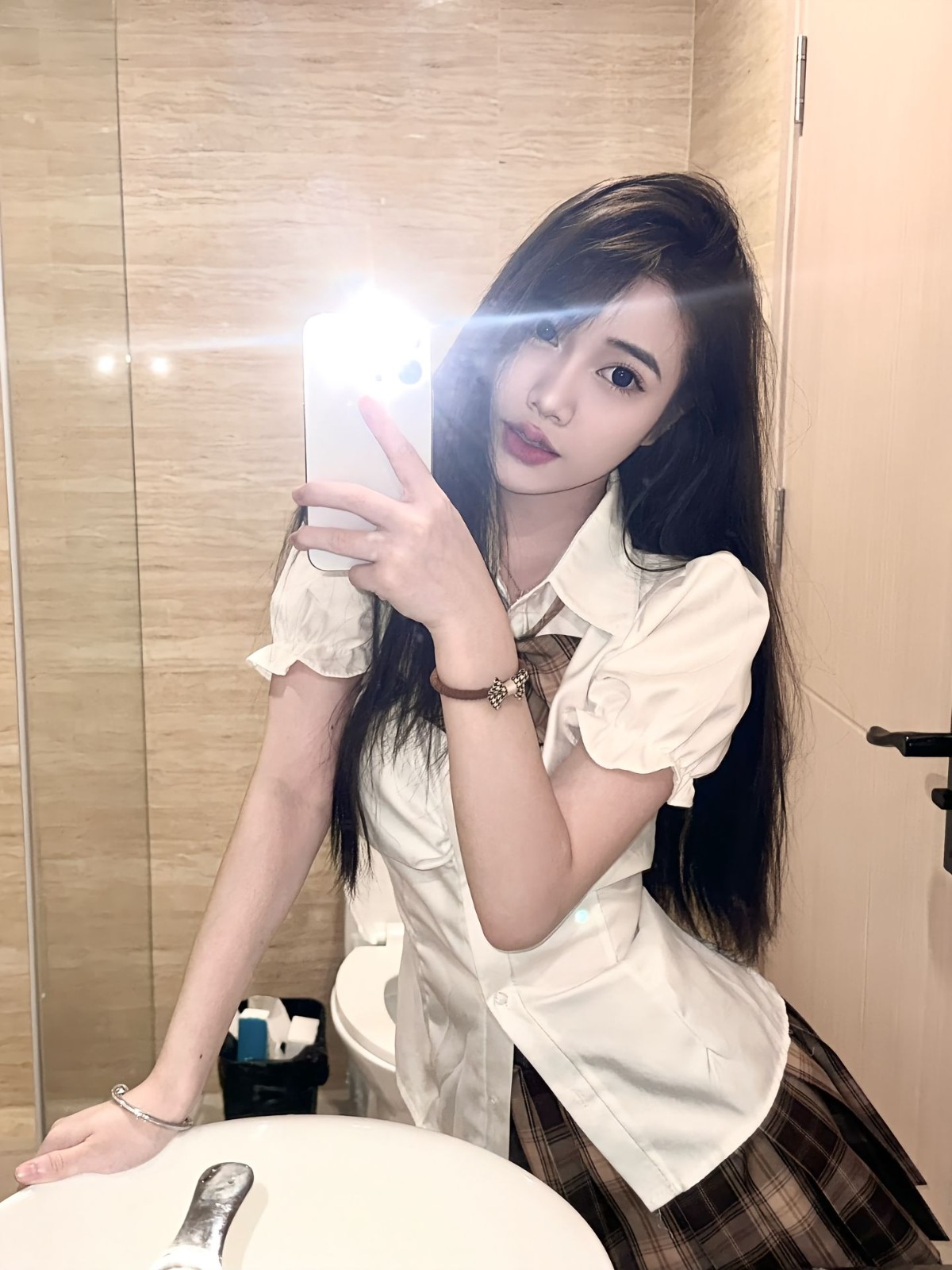 嗦屌很厉害的小美女