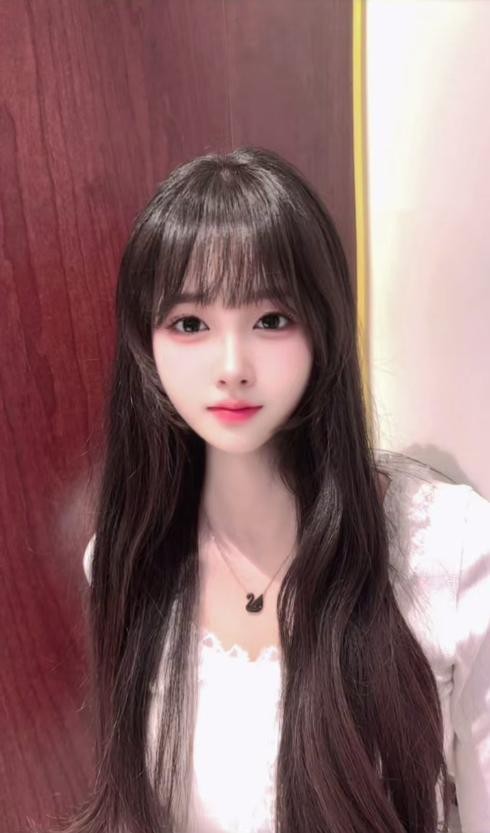 上海清纯小嫩妹颜值算天花板