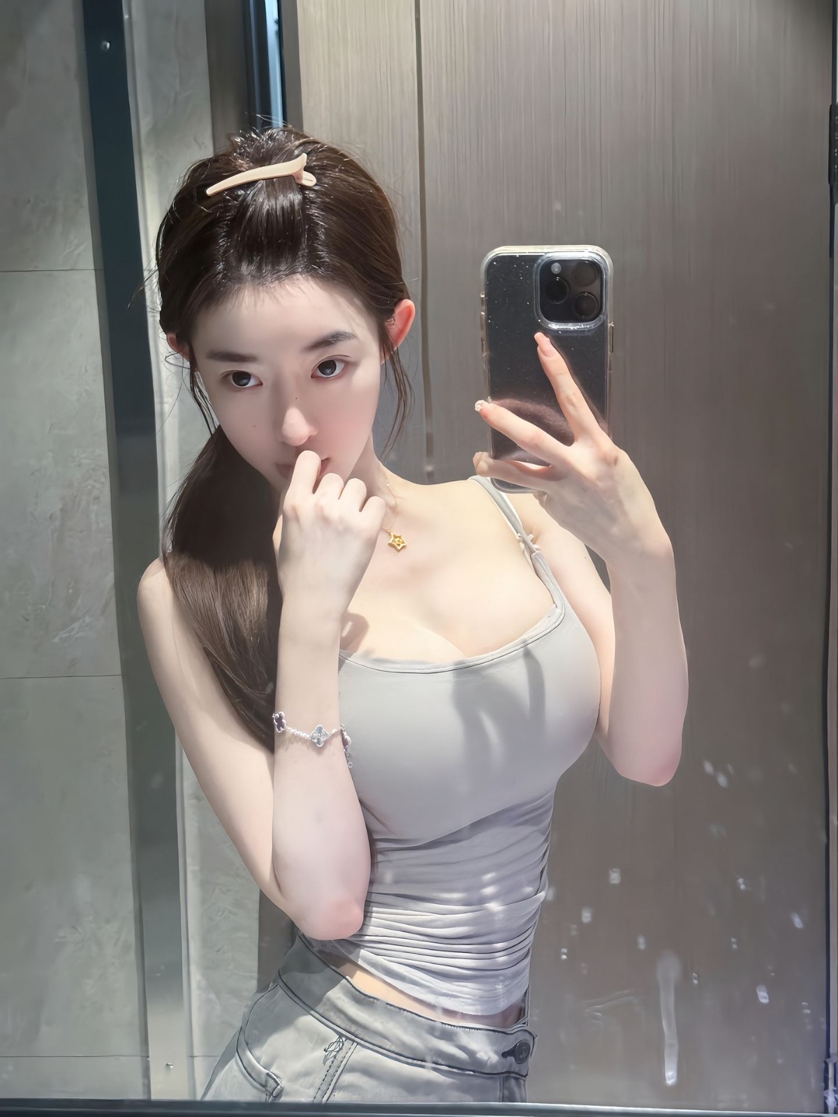 约操甜美妹妹刚做不久