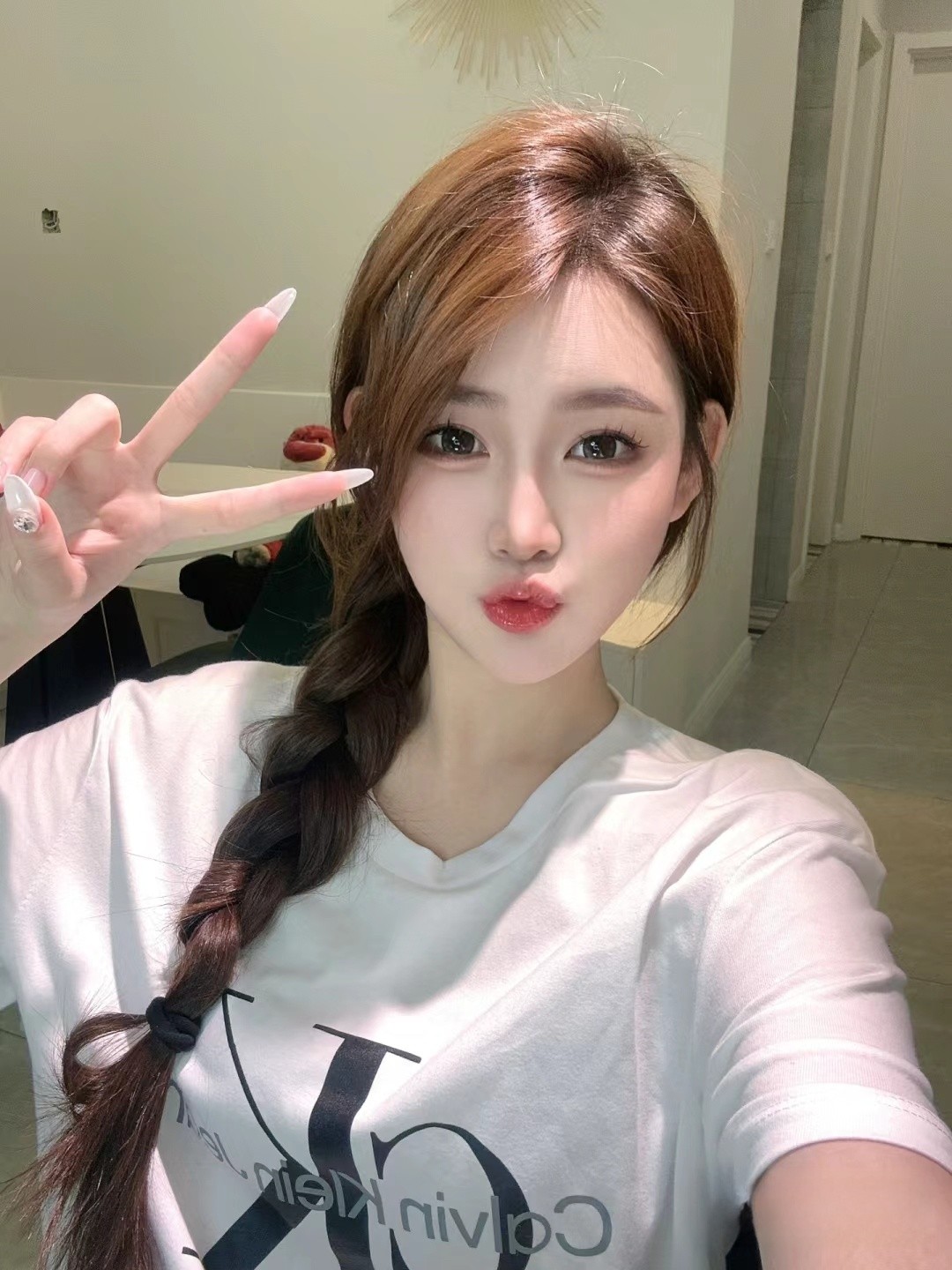 极品清纯女神高抬玉腿任意抽插