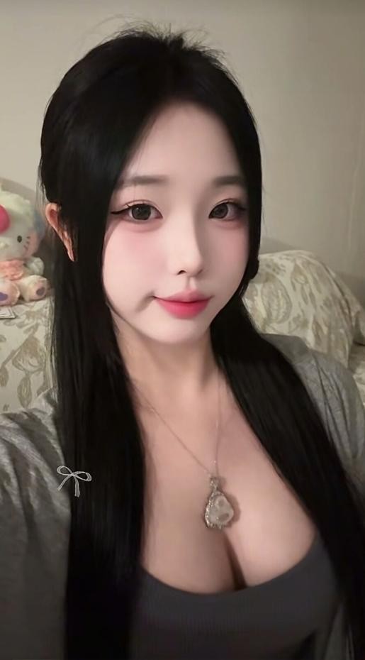 两江新区风骚妹子  吸舔很棒