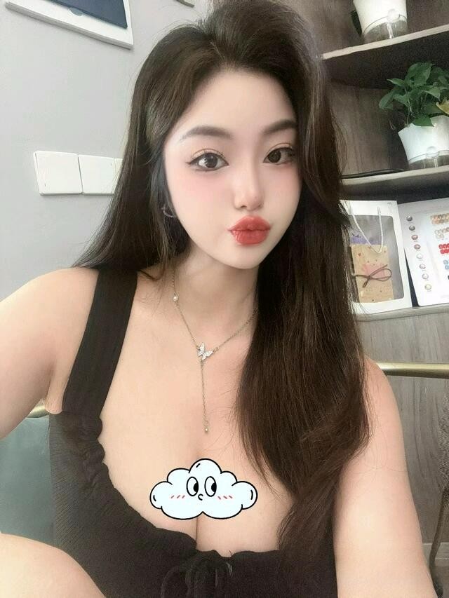 昆山性感D乳小骚逼身材棒